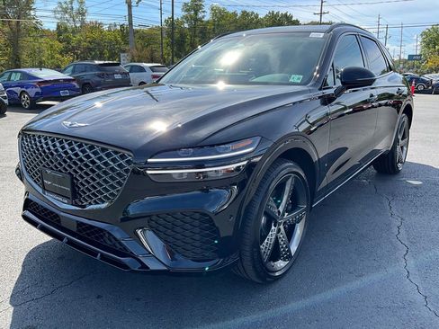 Used 2025 Genesis GV70 3.5T Sport w/ Sport Advanced Package image 3