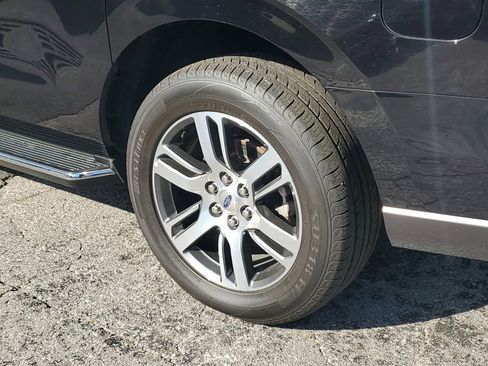 Used 2022 Ford Expedition Max Limited image 7