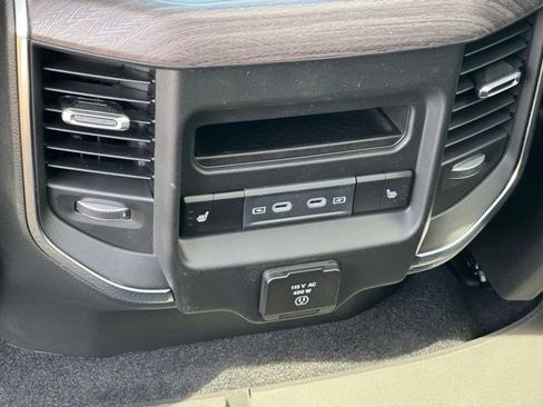 New 2026 RAM 1500 Laramie AWD/4WD image 32