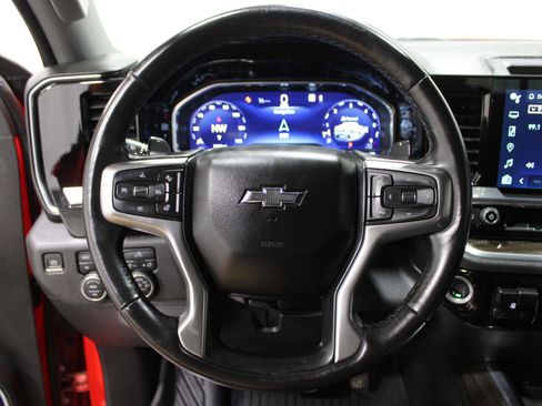 Used 2022 Chevrolet Silverado 1500 RST image 10