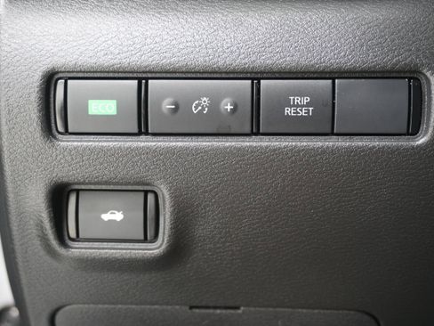 Used 2021 Nissan Sentra S FWD image 19