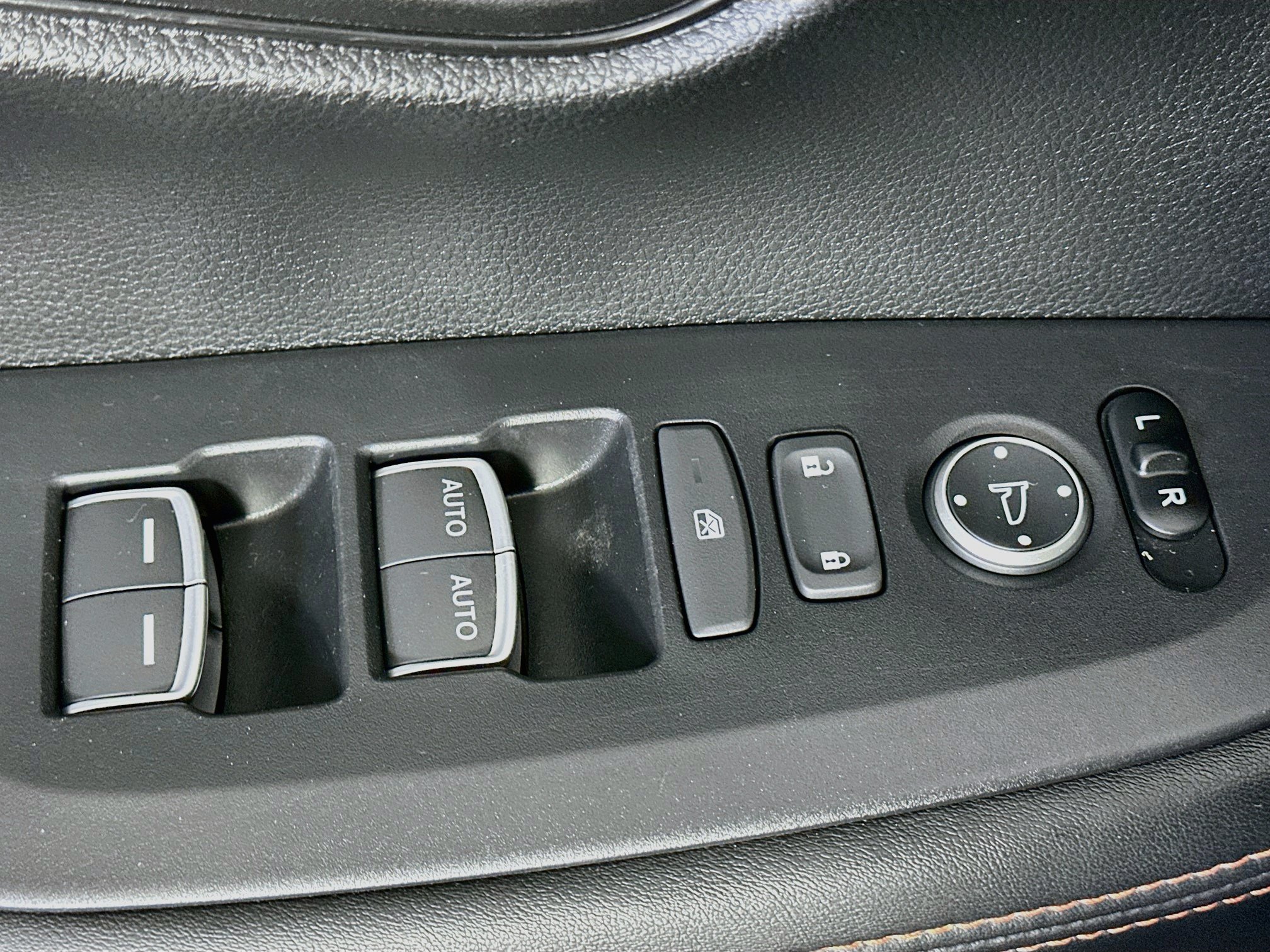 Used 2024 Honda HR-V Sport image 15