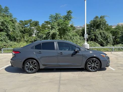 Used 2026 Toyota Corolla SE FWD image 7