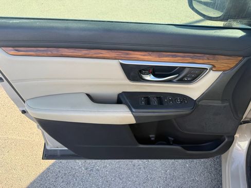 Used 2018 Honda CR-V EX-L image 11