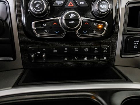 Used 2018 RAM 2500 Limited image 24