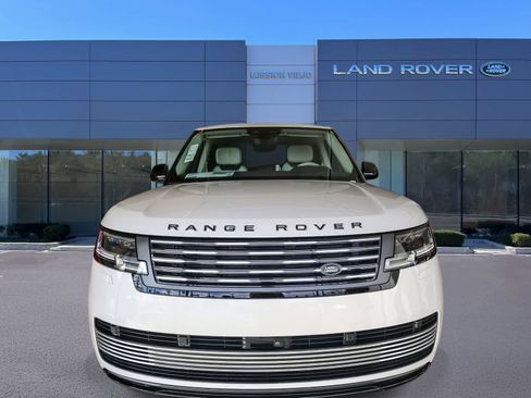 New 2024 Land Rover Range Rover SV image 3