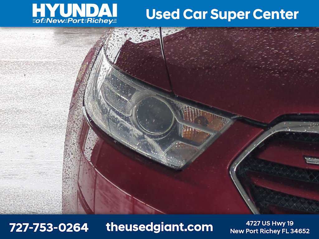 Used 2015 Ford Taurus Limited w/ Equipment Group 301A FWD image 9