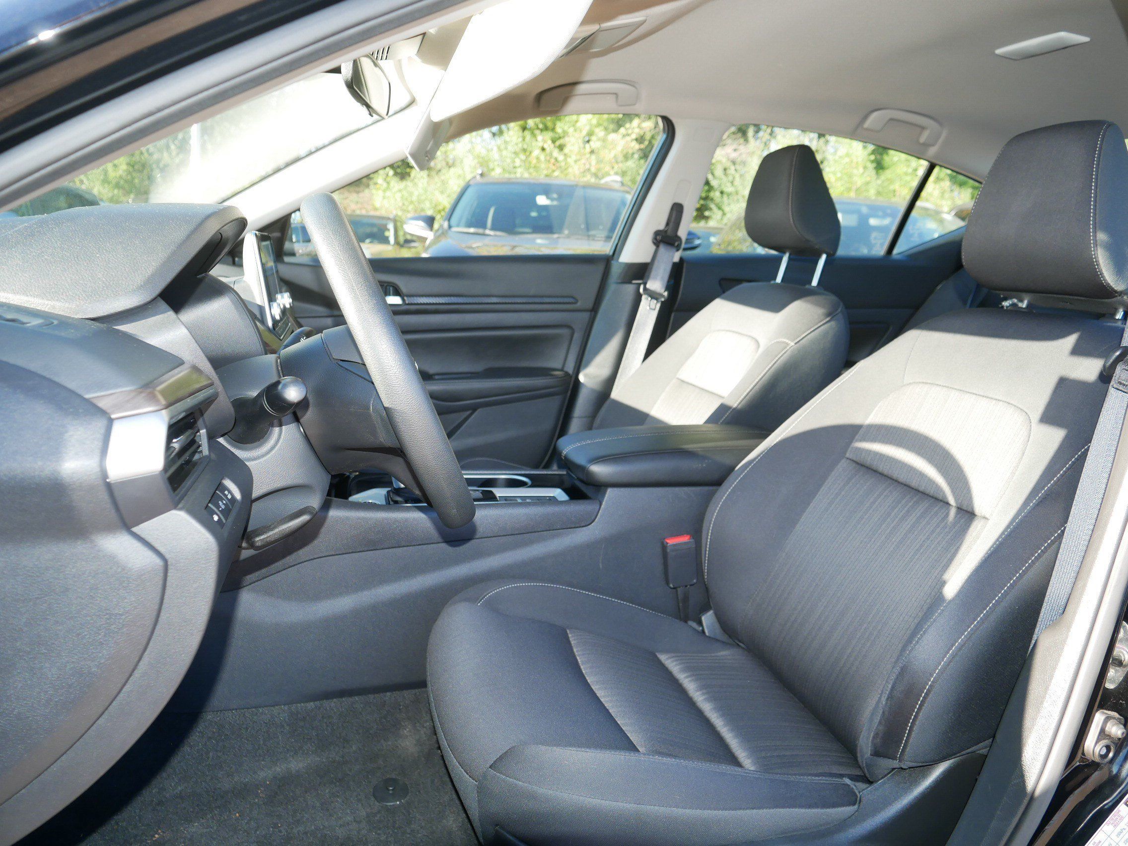 Certified 2024 Nissan Altima 2.5 SV AWD/4WD image 34