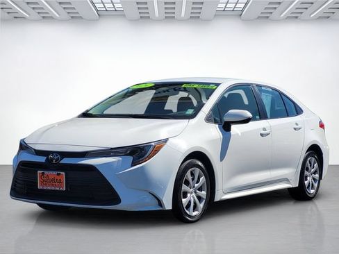 Used 2024 Toyota Corolla LE FWD image 8