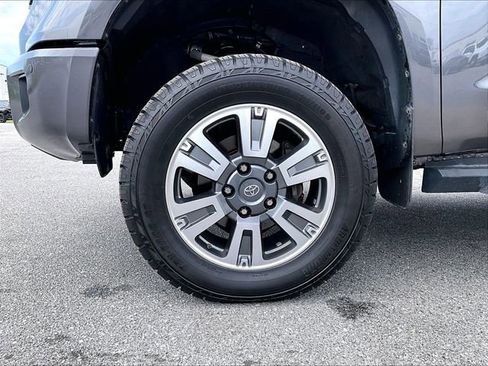 Used 2021 Toyota Tundra Platinum image 7
