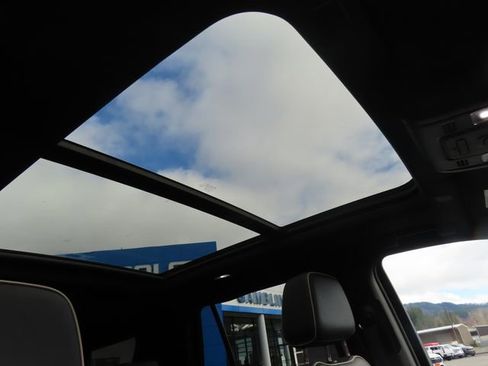 Certified 2024 GMC Yukon SLT w/ Max Trailering Package image 48