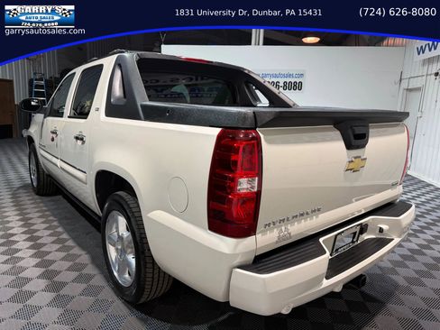 Used 2008 Chevrolet Avalanche LTZ w/ LTZ Preferred Equipment Group image 7