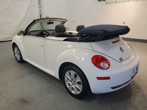 Used 2009 Volkswagen Beetle S FWD image 6
