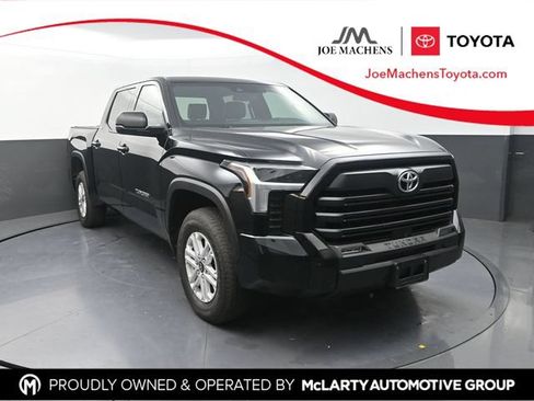 Used 2026 Toyota Tundra SR5 w/ SR5 Premium Package AWD/4WD image 1