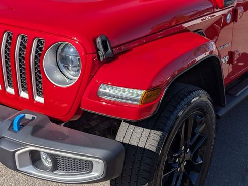 Used 2023 Jeep Wrangler Unlimited Sahara image 10