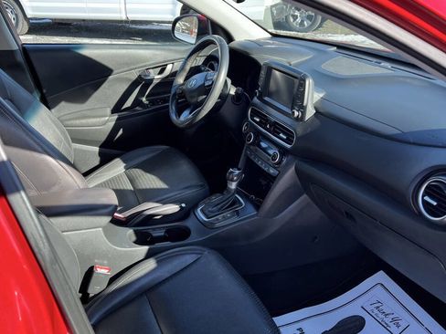 Used 2020 Hyundai Kona Limited image 3