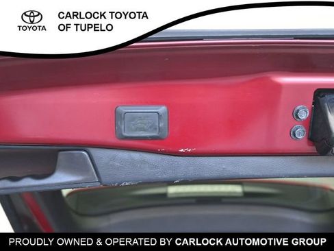 Used 2019 Toyota RAV4 XLE Premium image 28