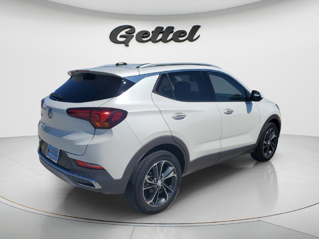 Used 2022 Buick Encore GX Essence w/ Advanced Technology Package FWD image 5