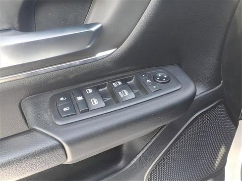 Used 2019 RAM 1500 Big Horn image 13
