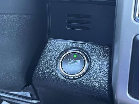 Used 2019 Ford F150 Lariat image 33