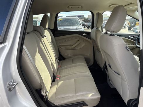 Used 2018 Ford Escape SE image 25