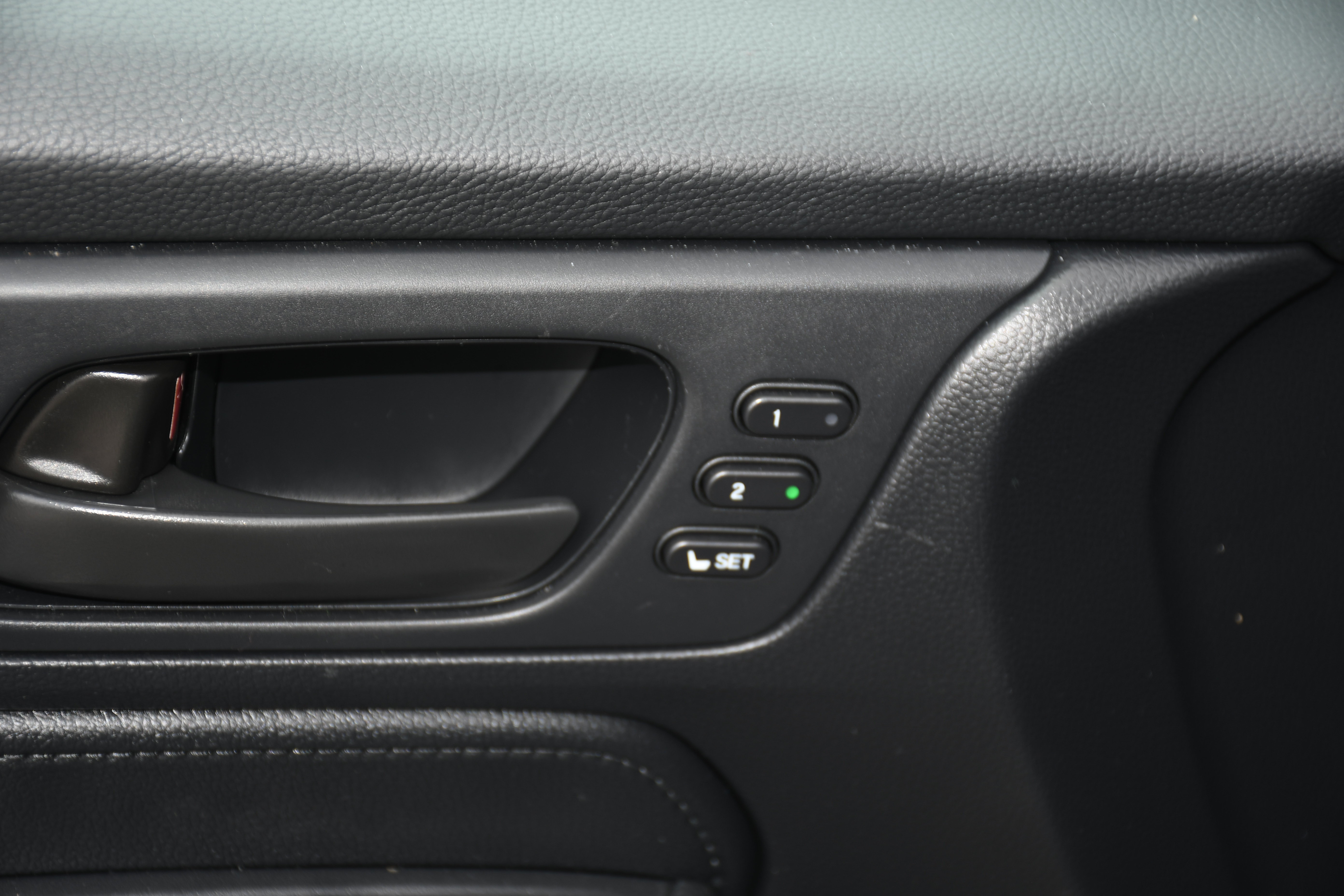 Used 2025 Honda Odyssey EX-L image 12