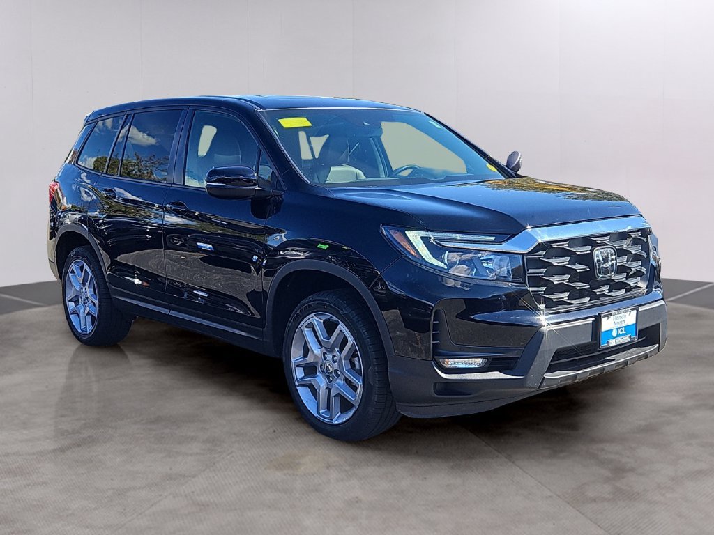 Used 2025 Honda Passport EX-L image 3