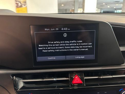 Used 2026 Kia Niro LX FWD image 20