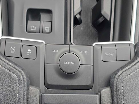 Certified 2026 Toyota Grand Highlander FWD image 35