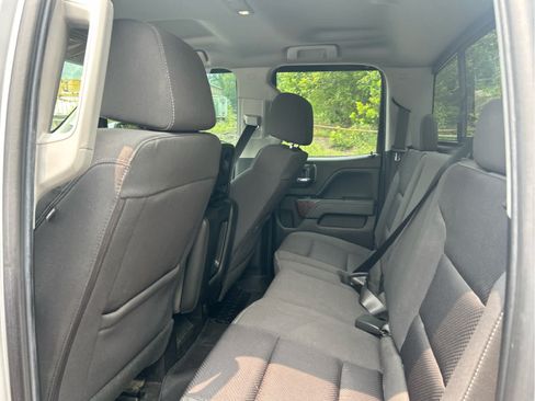 Used 2018 GMC Sierra 1500 SLE w/ SLE Value Package AWD/4WD image 19
