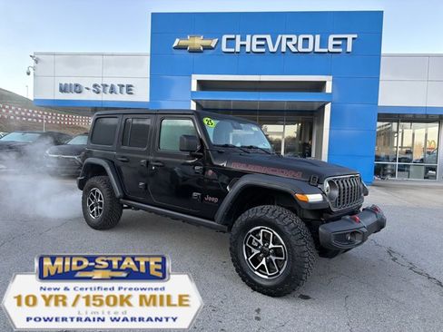 Used 2025 Jeep Wrangler Rubicon image 1