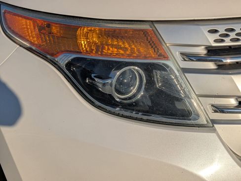 Used 2014 Ford Explorer XLT w/ Equipment Group 202A image 10