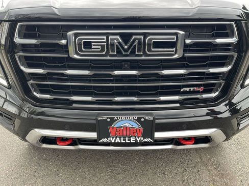 New 2026 GMC Yukon XL AT4 AWD/4WD image 32