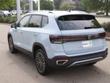 New 2025 Volkswagen Taos SE image 4