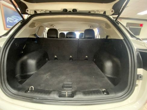 Used 2020 Jeep Compass Limited image 10