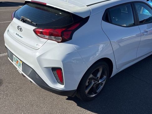 Used 2019 Hyundai Veloster 2.0 image 4