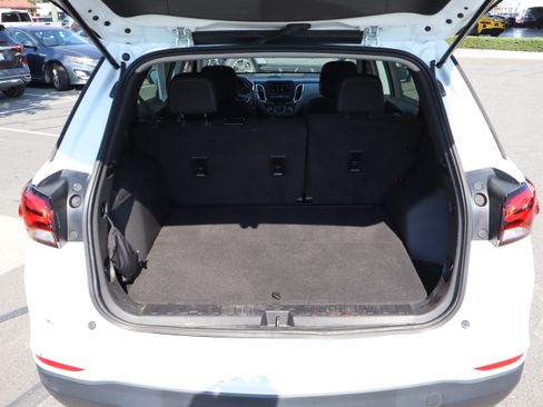 Used 2022 Chevrolet Equinox LS FWD image 32