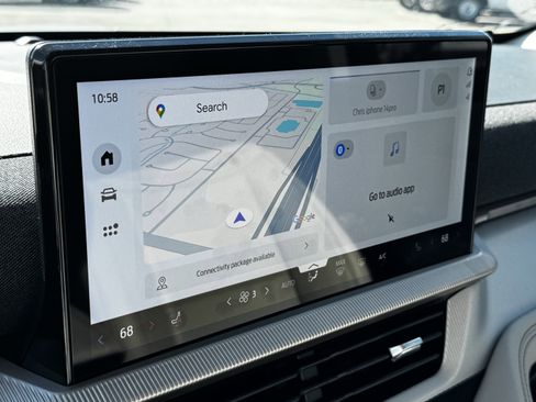 New 2026 Ford Explorer Active w/ Active Comfort Package image 17