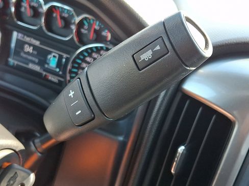 Used 2018 Chevrolet Silverado 1500 LT w/ All Star Edition image 14