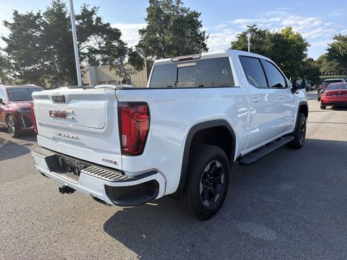 Used 2019 GMC Sierra 1500 AT4 w/ AT4 Premium Package AWD/4WD image 11