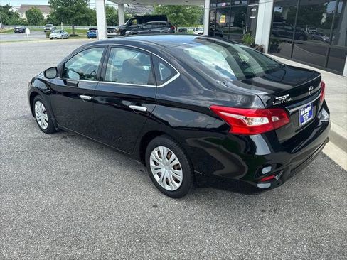 Used 2018 Nissan Sentra S FWD image 6