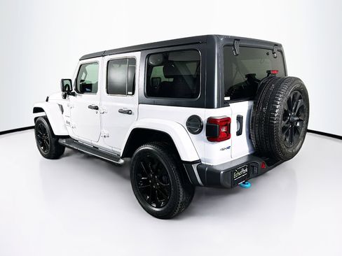 Used 2023 Jeep Wrangler Unlimited Sahara w/ Cold Weather Group AWD/4WD image 5