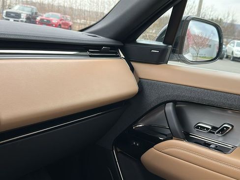 Certified 2023 Land Rover Range Rover Sport SE image 17