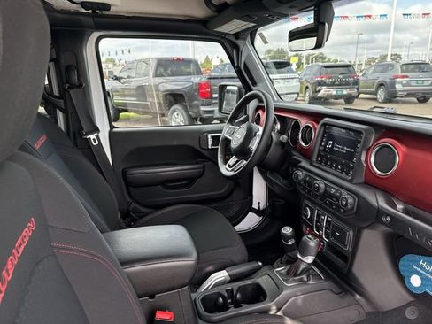 Used 2018 Jeep Wrangler Unlimited Rubicon AWD/4WD image 18