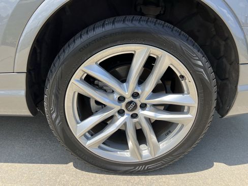 Used 2018 Audi Q7 3.0T Prestige w/ Prestige Package AWD/4WD image 13