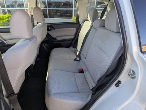 Used 2018 Subaru Forester 2.5i Premium w/ All-Weather Package AWD/4WD image 24