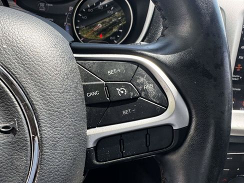 Used 2020 Jeep Compass Latitude w/ Popular Equipment Group AWD/4WD image 23