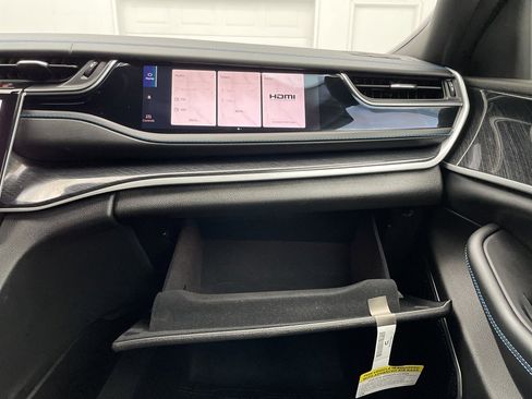 Used 2022 Jeep Grand Cherokee Trailhawk w/ Advanced Protech Group II image 55