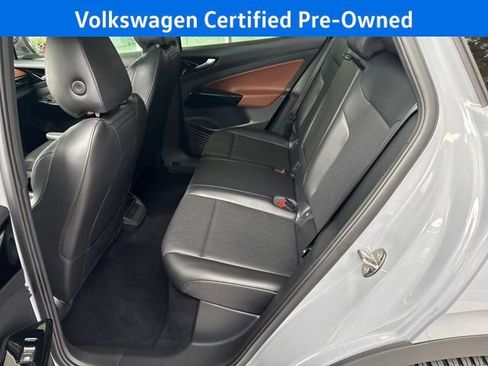 Certified 2022 Volkswagen ID.4 Pro S w/ Gradient Package image 28