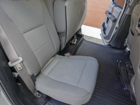 Used 2018 Ford F150 XLT w/ Equipment Group 302A Luxury AWD/4WD image 9